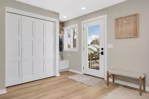 870 Lakeview Ave, Saint Paul, MN 55117 - Photo 2