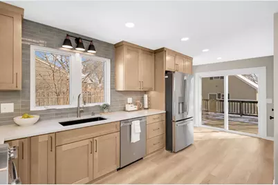 870 Lakeview Avenue, Saint Paul, MN 55117 - Photo 16