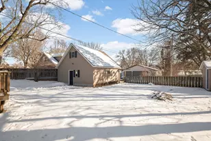 870 Lakeview Ave, Saint Paul, MN 55117 - Photo 32