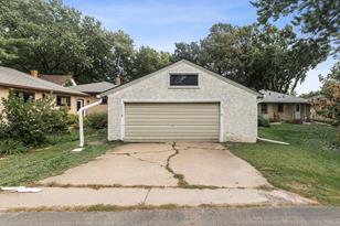 1931 Malvern St, Lauderdale, MN 55113 - Photo 24