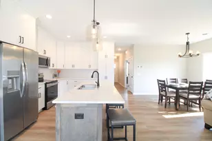 858 Bucknell Ln SE, Stewartville, MN 55976 - Photo 2