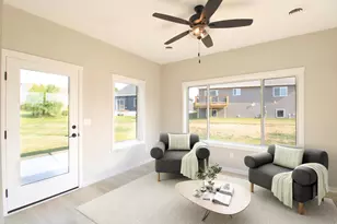 864 Bucknell Ln SE, Stewartville, MN 55976 - Photo 6