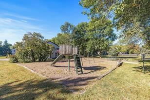 4976 Grenwich Trail N, Oakdale, MN 55128 - Photo 24