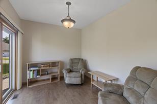 18795 Jordan Cir, Lakeville, MN 55044 - Photo 8