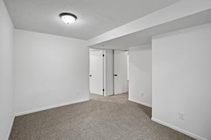 135 Sabra Ct, Apple Valley, MN 55124 - Photo 30