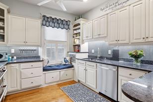635 Grand Ave, Saint Paul, MN 55105 - Photo 16