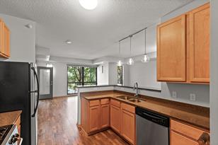 2565 Franklin Ave, Saint Paul, MN 55114 - Photo 4