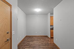 2565 Franklin Ave, Saint Paul, MN 55114 - Photo 12