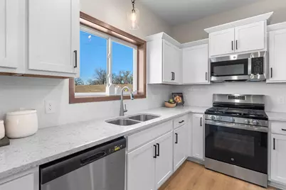 1582 76th Street W, Inver Grove Heights, MN 55077 - Photo 14