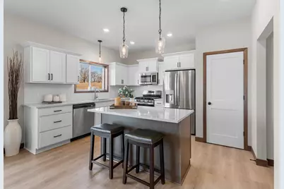 1582 76th Street W, Inver Grove Heights, MN 55077 - Photo 10