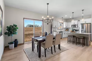 1582 76th St W, Inver Grove Heights, MN 55077 - Photo 8