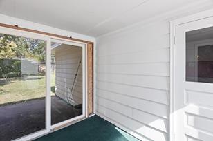 2147 Ames Ave, Saint Paul, MN 55119 - Photo 14