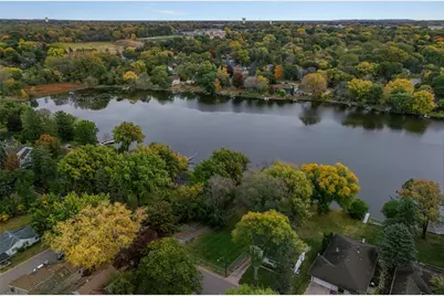 503 Gentry Avenue N, Oakdale, MN 55128 - Photo 6