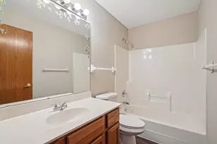 577 Eagle Ridge Rd, Woodbury, MN 55125 - Photo 36