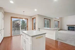 577 Eagle Ridge Rd, Woodbury, MN 55125 - Photo 14