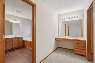 577 Eagle Ridge Rd, Woodbury, MN 55125 - Photo 30