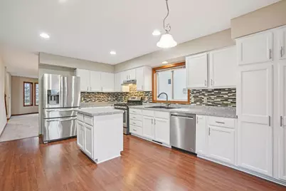 577 Eagle Ridge Road, Woodbury, MN 55125 - Photo 12