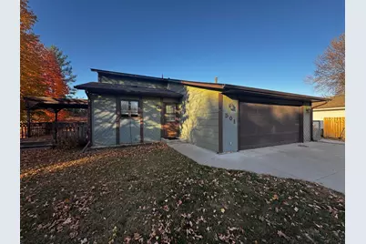 501 Saxony Court, Chaska, MN 55318 - Photo 1