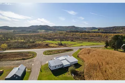 W24592 Holcomb Coulee Road, Arcadia, WI 54630 - Photo 24