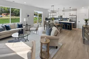 13609 Hollybrook Dr, Apple Valley, MN 55124 - Photo 10