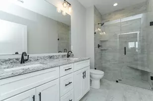 885 Picadilly Ln NW, Rochester, MN 55901 - Photo 16