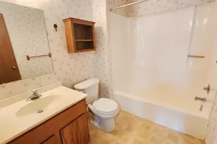 11160 Anderson Lakes Pkwy, Eden Prairie, MN 55344 - Photo 18