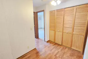 11160 Anderson Lakes Pkwy, Eden Prairie, MN 55344 - Photo 10