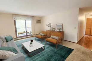 11160 Anderson Lakes Pkwy, Eden Prairie, MN 55344 - Photo 4