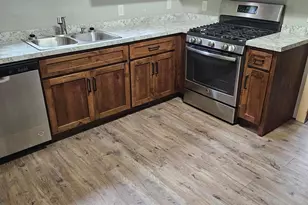 705 N 6th St, Brainerd, MN 56401 - Photo 2