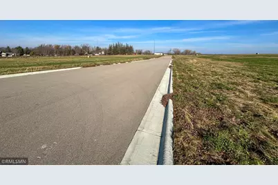 550 Engel Drive, Kenyon, MN 55946 - Photo 16