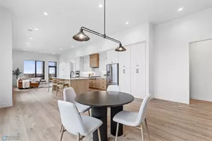 505 Oak St N, Fargo, ND 58102 - Photo 8