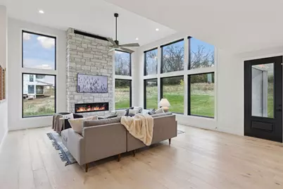 5240 8th Street SW, Rochester, MN 55902 - Photo 6