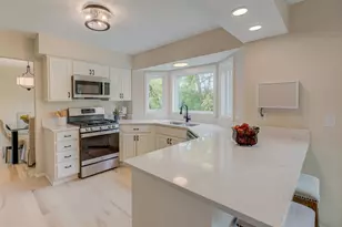 679 Marie Ave W, Mendota Heights, MN 55118 - Photo 8