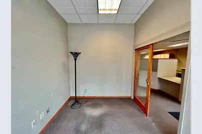 105 E Lincoln Avenue, Fergus Falls, MN 56537 - Photo 8