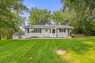 800 Arboretum Blvd, Victoria, MN 55386 - Photo 1