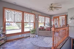 429 W Bridge Ave, Warren, MN 56762 - Photo 4