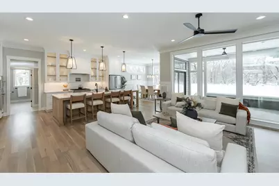 1814 Mayowood Court SW, Rochester, MN 55902 - Photo 10