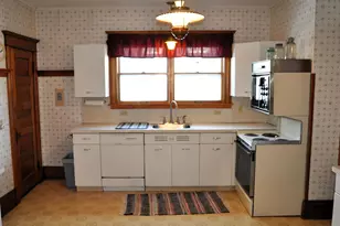 410 N 5th St, Montevideo, MN 56265 - Photo 8