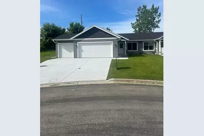 2010 20th Street, Zumbrota, MN 55992 - Photo 1