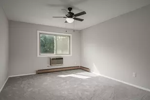 2007 E 122nd St, Burnsville, MN 55337 - Photo 10