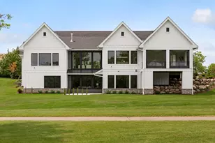 172 Westwood Ln, Wayzata, MN 55391 - Photo 6