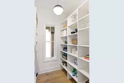 172 Westwood Lane, Wayzata, MN 55391 - Photo 34