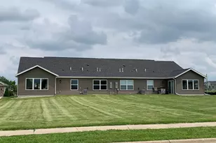 2834 Meadowview Ln NE, Owatonna, MN 55060 - Photo 6