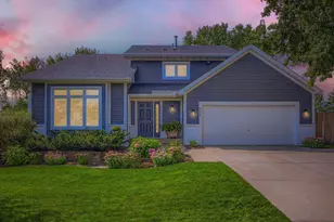 836 Sunrise Dr, Woodbury, MN 55125 - Photo 1