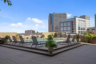 66 9th St E, Saint Paul, MN 55101 - Photo 1