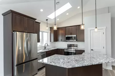 877 Picadilly Lane NW, Rochester, MN 55901 - Photo 4