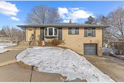 1720 Wentworth Avenue, South Saint Paul, MN 55075 - Photo 1