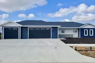 109 16th St N, Breckenridge, MN 56520 - Photo 1