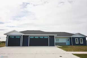 109 16th St N, Breckenridge, MN 56520 - Photo 2