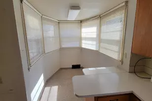 404 N Vine St, Fergus Falls, MN 56537 - Photo 10